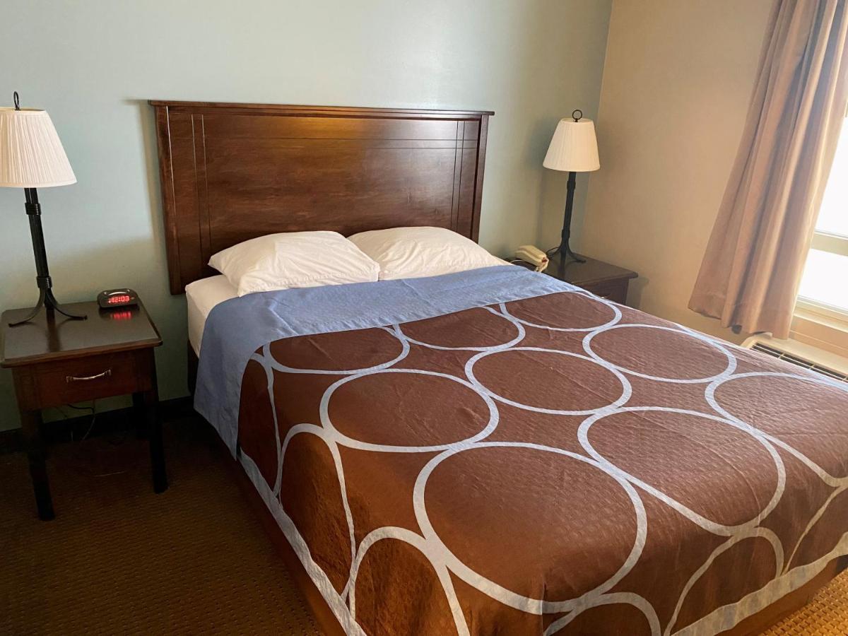 Hotel Super 8 By Wyndham Edmonton South Extérieur photo
