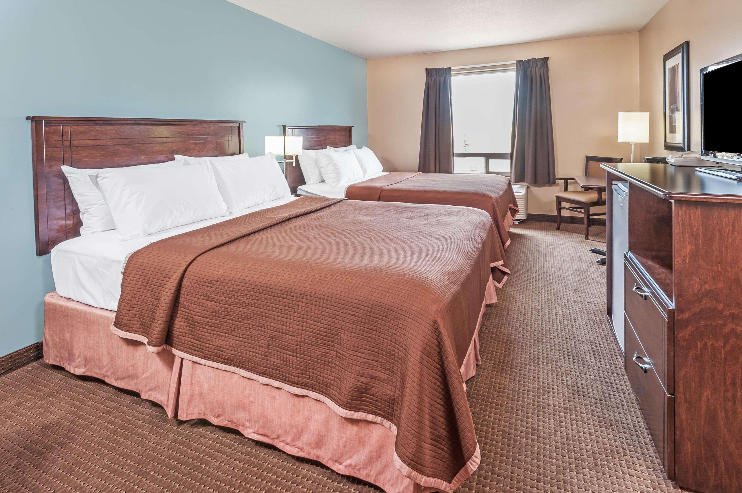 Hotel Super 8 By Wyndham Edmonton South Extérieur photo
