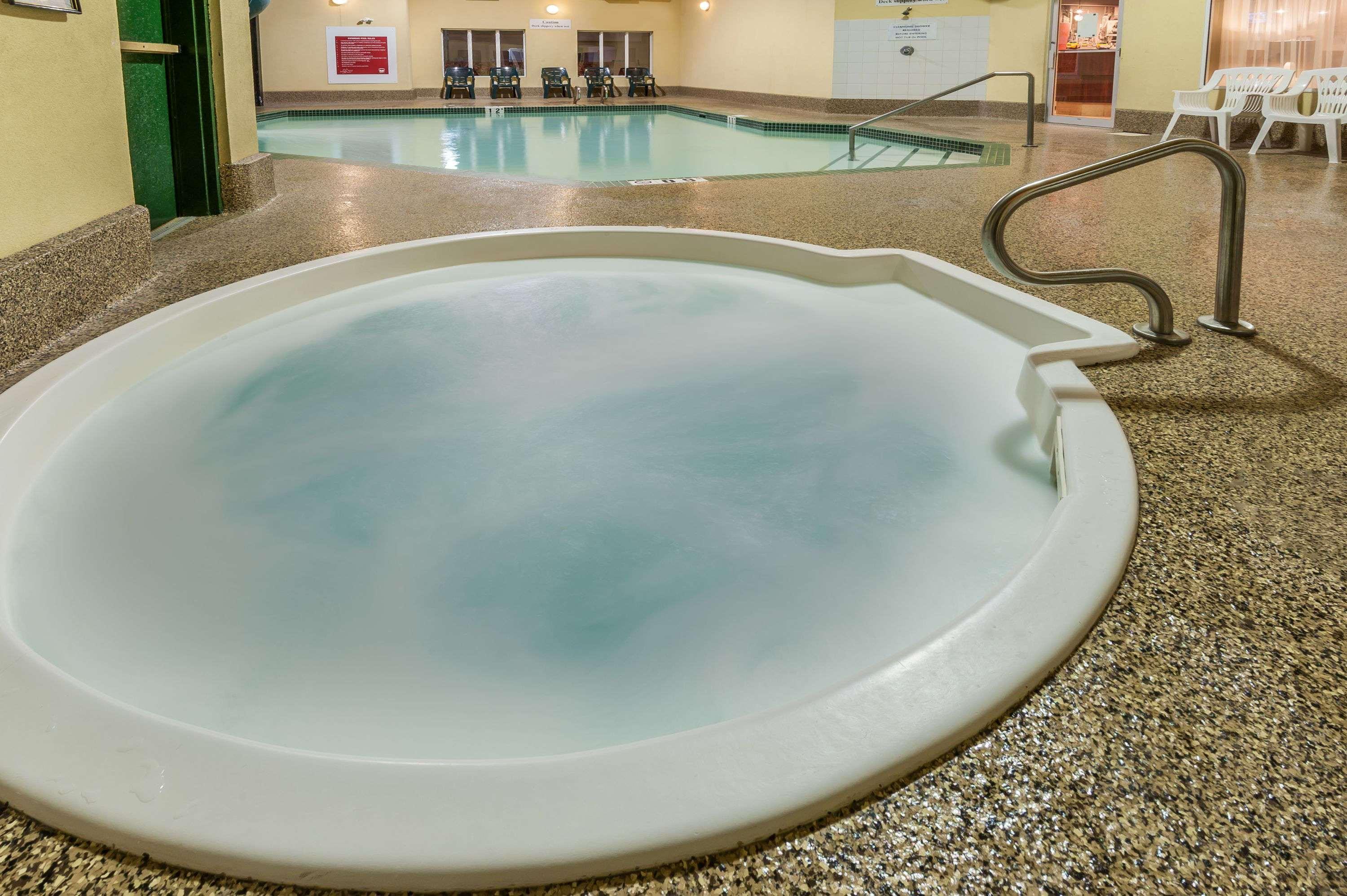 Hotel Super 8 By Wyndham Edmonton South Extérieur photo